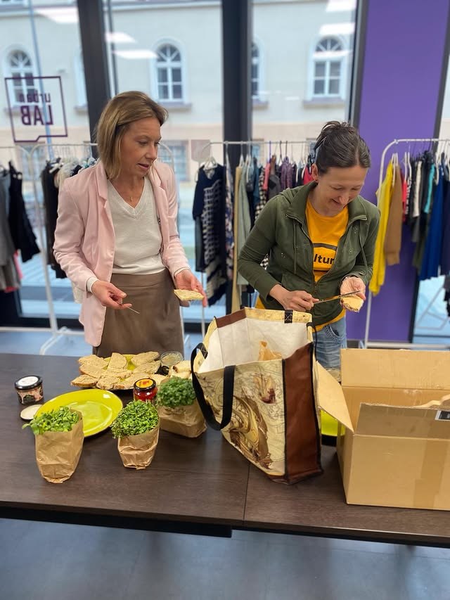 Degustacja lokalnych produktów podczas Festiwalu Zero Waste